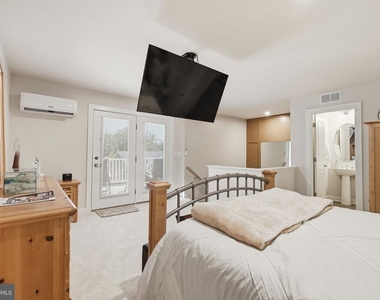 18359 Moss Garden Road - Photo Thumbnail 30