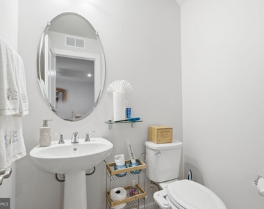 18359 Moss Garden Road - Photo Thumbnail 33