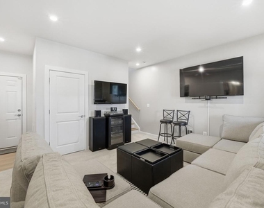 18359 Moss Garden Road - Photo Thumbnail 1