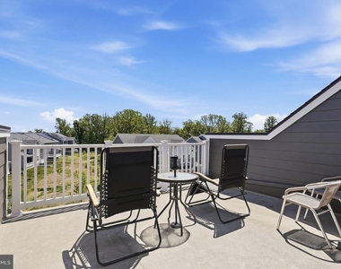 18359 Moss Garden Road - Photo Thumbnail 31