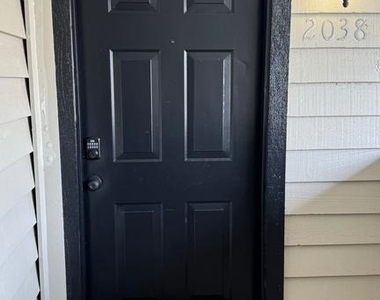 12151 Penderview Lane - Photo Thumbnail 2
