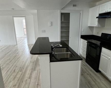 12151 Penderview Lane - Photo Thumbnail 3