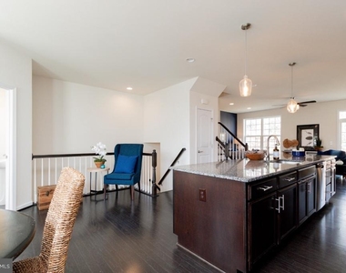 1329 Gilmore Street - Photo Thumbnail 9