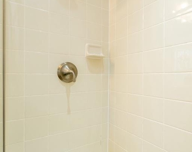 1329 Gilmore Street - Photo Thumbnail 21