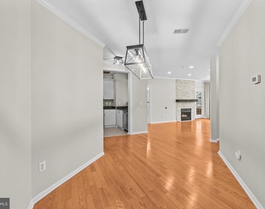 4951 Brenman Park Drive - Photo Thumbnail 14