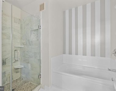 4951 Brenman Park Drive - Photo Thumbnail 26