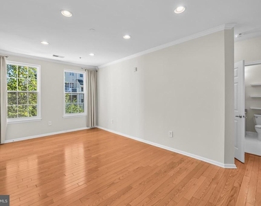 4951 Brenman Park Drive - Photo Thumbnail 18