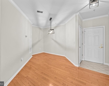 4951 Brenman Park Drive - Photo Thumbnail 11
