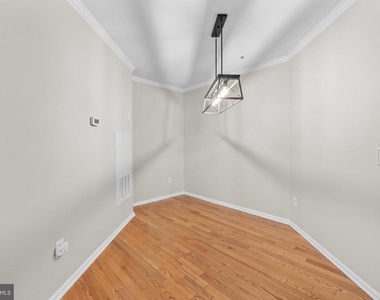 4951 Brenman Park Drive - Photo Thumbnail 12