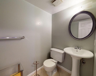 951 S Rolfe Street - Photo Thumbnail 8