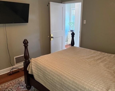 1412 Cherry Lane - Photo Thumbnail 10