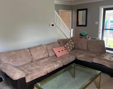 1412 Cherry Lane - Photo Thumbnail 5