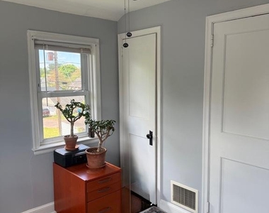 1412 Cherry Lane - Photo Thumbnail 26
