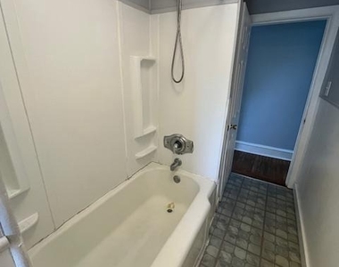 1013 Lafayette Avenue - Photo Thumbnail 7