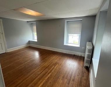 1013 Lafayette Avenue - Photo Thumbnail 3