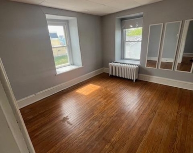 1013 Lafayette Avenue - Photo Thumbnail 12
