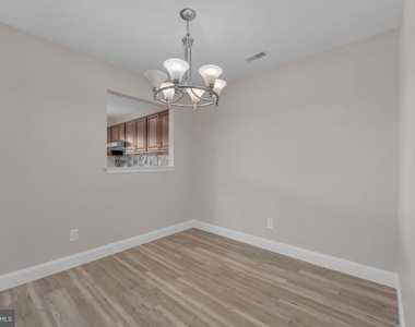 620 Covington Court - Photo Thumbnail 9