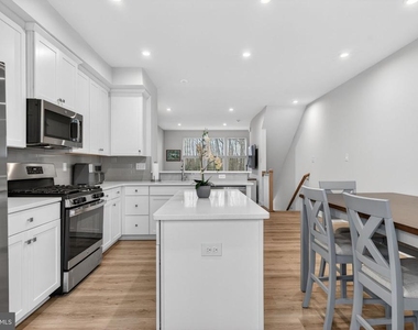 54 Sidney Lane - Photo Thumbnail 12