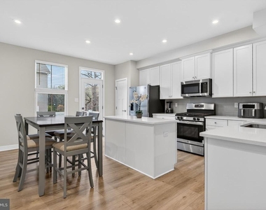 54 Sidney Lane - Photo Thumbnail 10