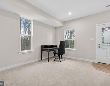 54 Sidney Lane - Photo Thumbnail 7