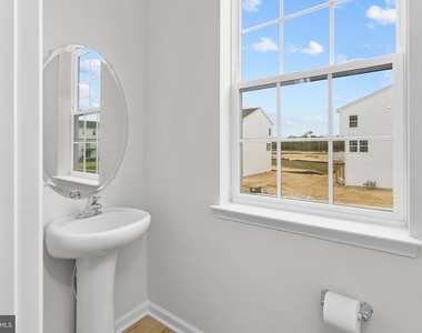 107 Clinton Street - Photo Thumbnail 16