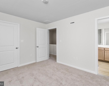 107 Clinton Street - Photo Thumbnail 20