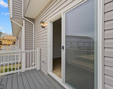 107 Clinton Street - Photo Thumbnail 13