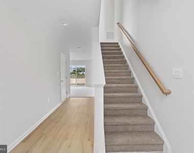 107 Clinton Street - Photo Thumbnail 5