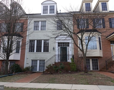 1112 Pleasant Drive - Photo Thumbnail 24