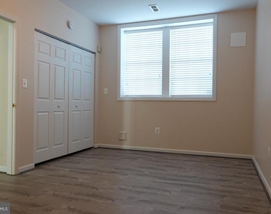 1112 Pleasant Drive - Photo Thumbnail 18