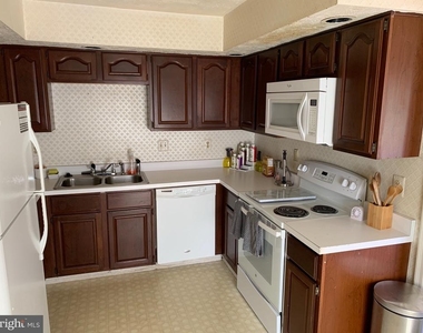 4485 Regalwood Terrace - Photo Thumbnail 19