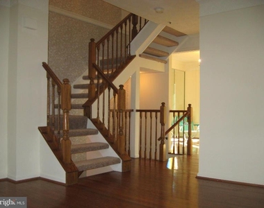 4485 Regalwood Terrace - Photo Thumbnail 7