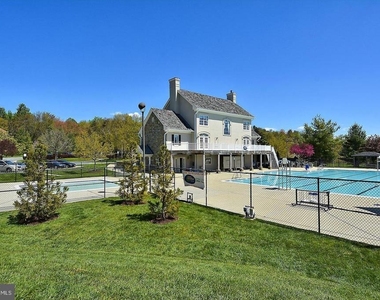 10614 Maplecrest Lane - Photo Thumbnail 46