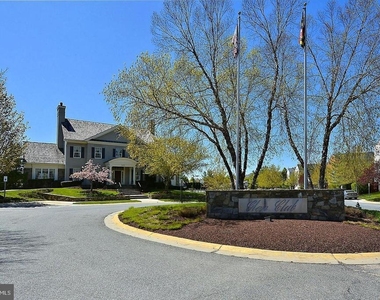10614 Maplecrest Lane - Photo Thumbnail 47