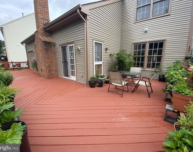 10614 Maplecrest Lane - Photo Thumbnail 45