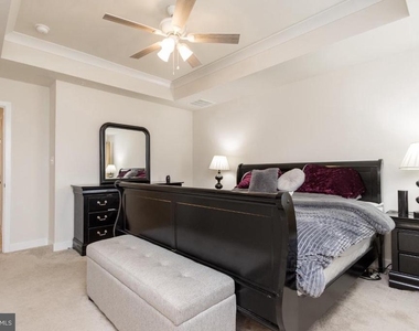 10605 Brewerton Lane - Photo Thumbnail 12