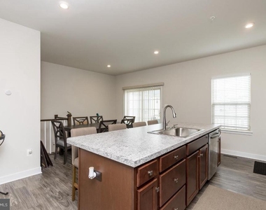 10605 Brewerton Lane - Photo Thumbnail 2