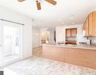 4322 Vintage Ivy Lane - Photo Thumbnail 17