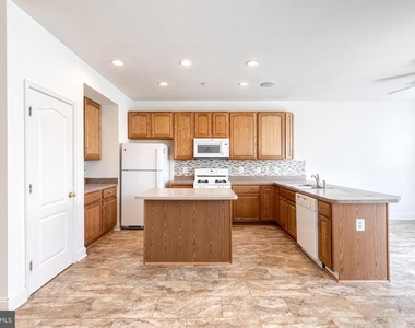 4322 Vintage Ivy Lane - Photo Thumbnail 11