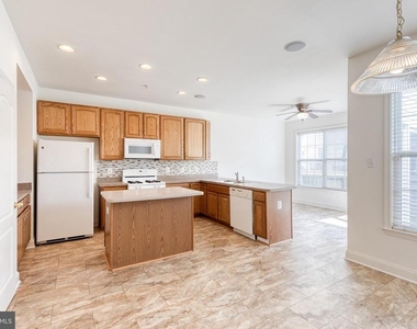 4322 Vintage Ivy Lane - Photo Thumbnail 10