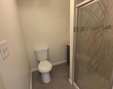 636 Burns Street Se - Photo Thumbnail 16
