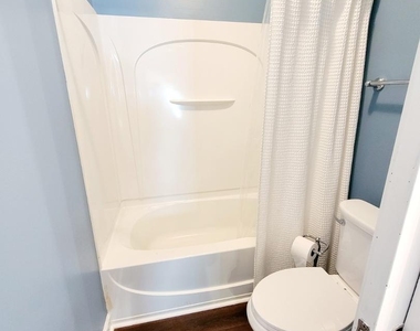4640 Centrebrook Circle - Photo Thumbnail 10