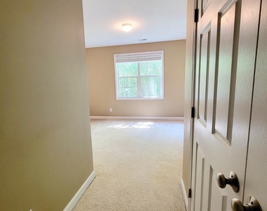4640 Centrebrook Circle - Photo Thumbnail 17
