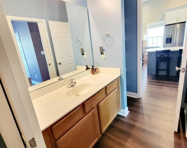 4640 Centrebrook Circle - Photo Thumbnail 11