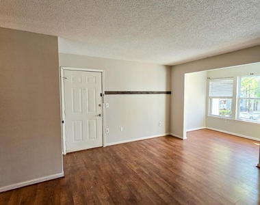 1300 Hillbrow Lane - Photo Thumbnail 3