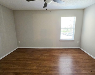 1300 Hillbrow Lane - Photo Thumbnail 16
