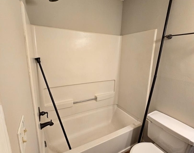 1300 Hillbrow Lane - Photo Thumbnail 20