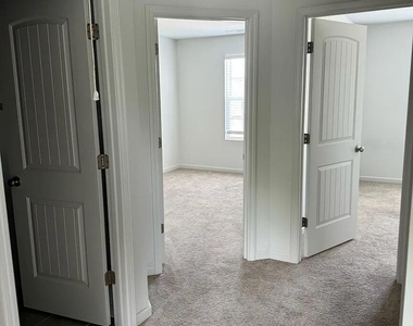 244 Suhani Lane - Photo Thumbnail 9