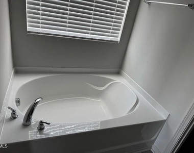 244 Suhani Lane - Photo Thumbnail 23