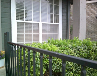 1015 E Yager Ln E - Photo Thumbnail 1